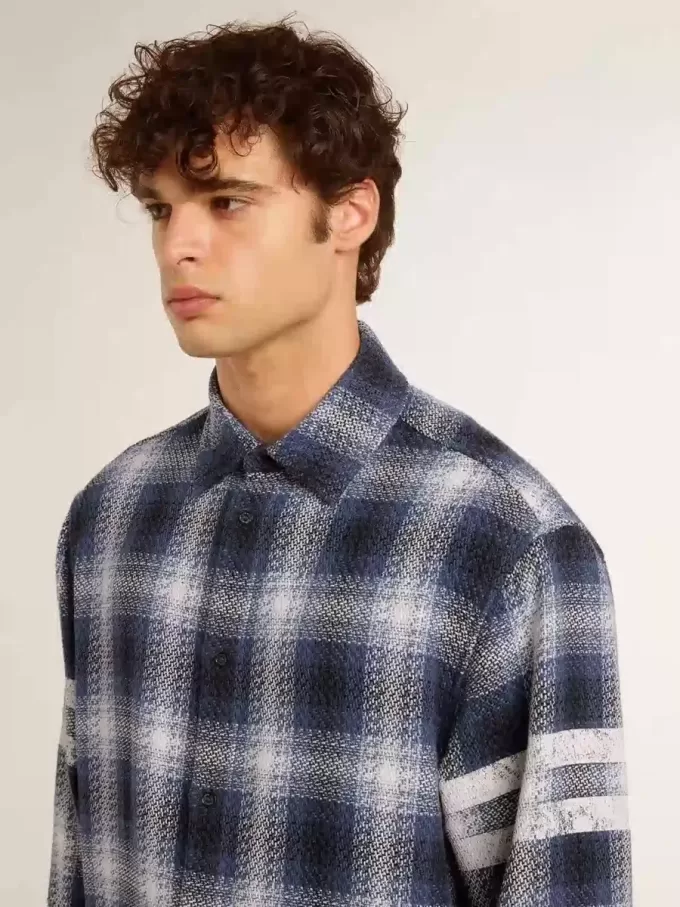 Camisa azul de cuadros 3D para hombre con estampado en la espalda Camisa azul de cuadros 3D para hombre con estampado en la espalda