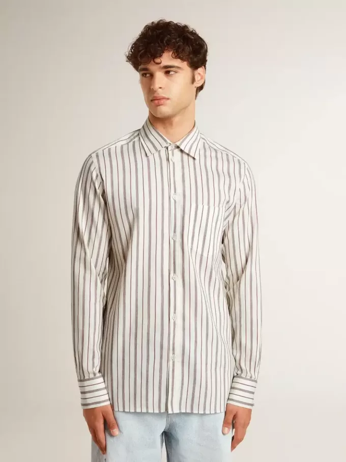 Camisa blanca de algodón para hombre con finas rayas burdeos Camisa blanca de algodón para hombre con finas rayas burdeos