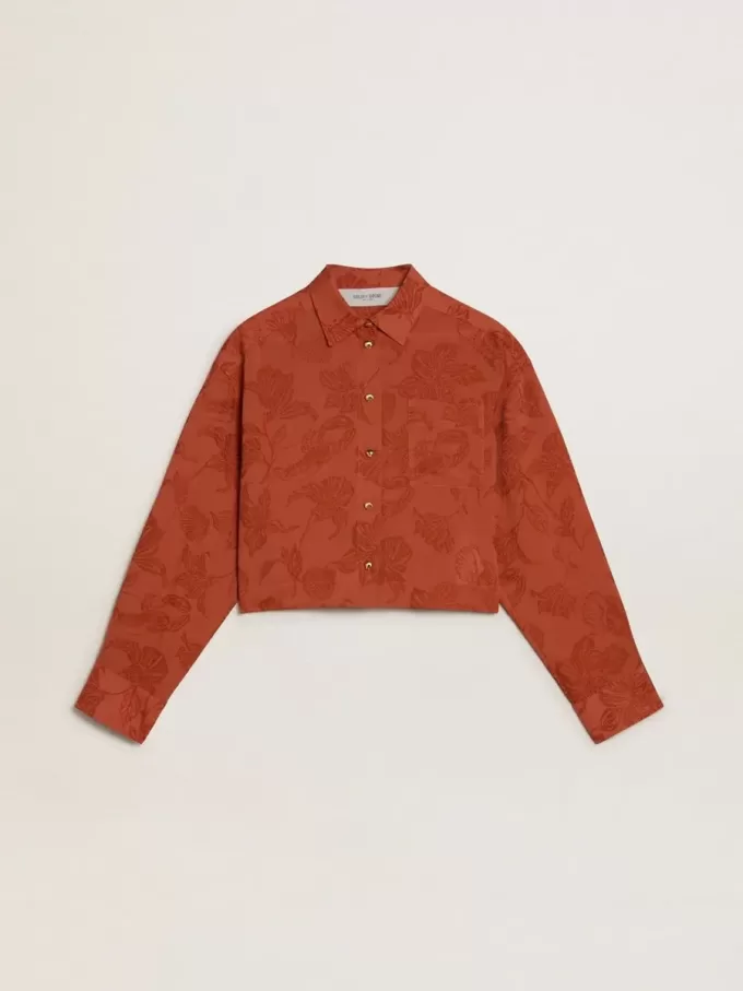Camisa corta de mujer en jacquard rojo ladrillo con mangas anchas Camisa corta de mujer en jacquard rojo ladrillo con mangas anchas