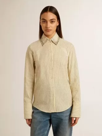 Camisa crudo con rayas y cristales bordados