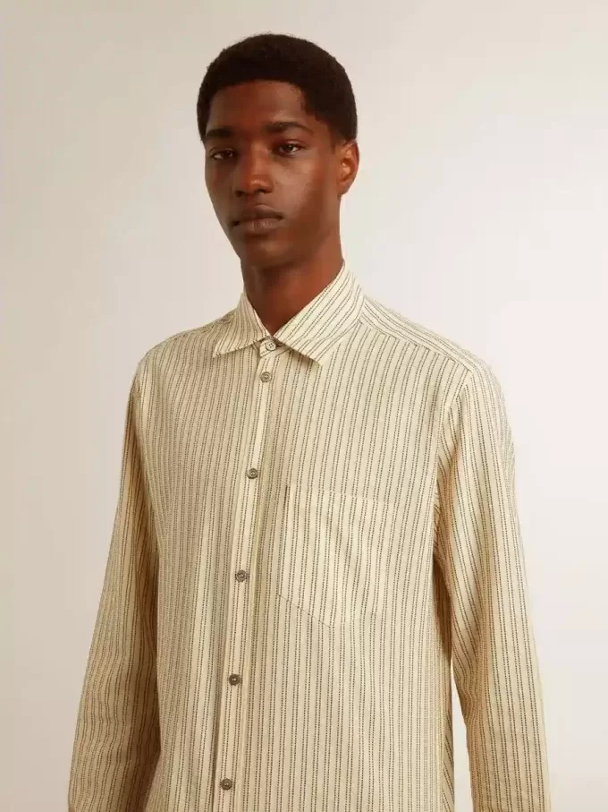 Camisa de algodón crudo para hombre con rayas negras estrechas Camisa de algodón crudo para hombre con rayas negras estrechas