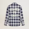 Camisa de cuadros azules y blancos para niño con estampado en la espalda Camisa de cuadros azules y blancos para niño con estampado en la espalda