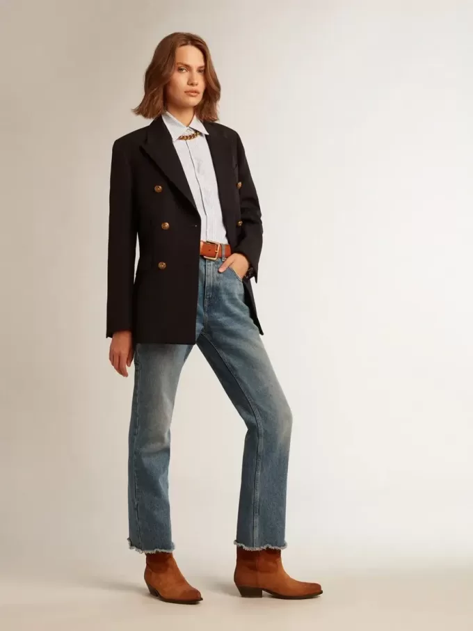 Camisa de mujer con rayas estrechas Camisa de mujer con rayas estrechas