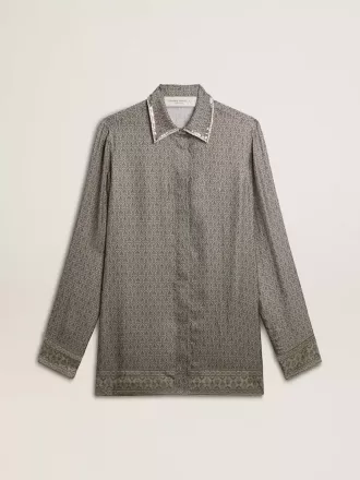 Camisa de mujer verde de mezcla de viscosa y seda con estampado floral