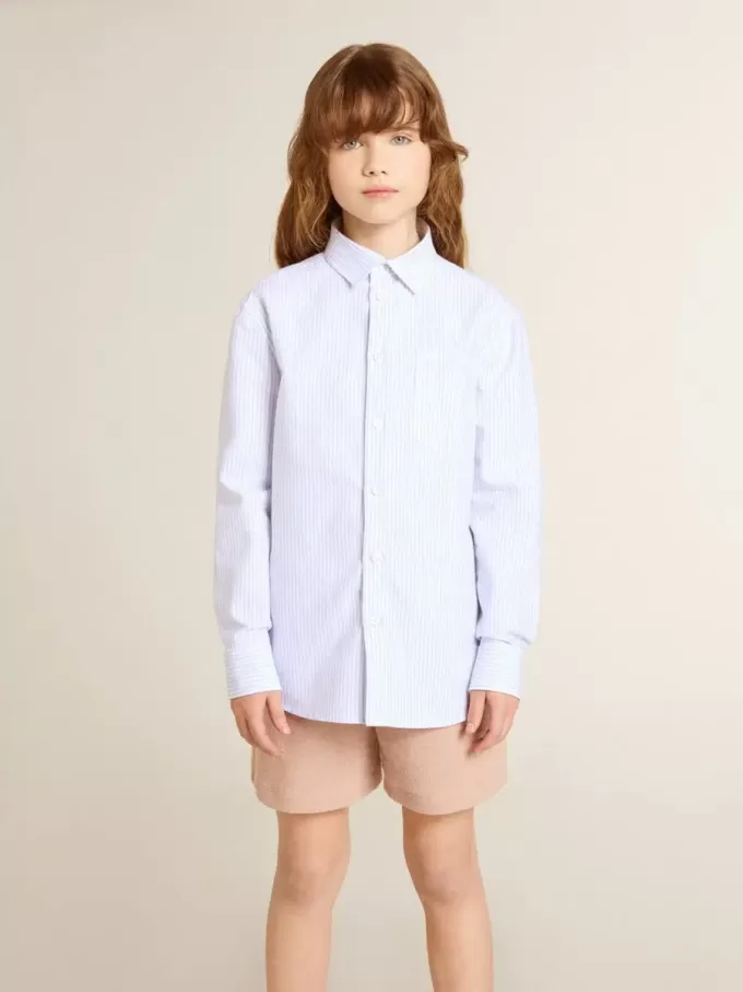 Camisa de rayas para niña con letras bordadas en el bolsillo