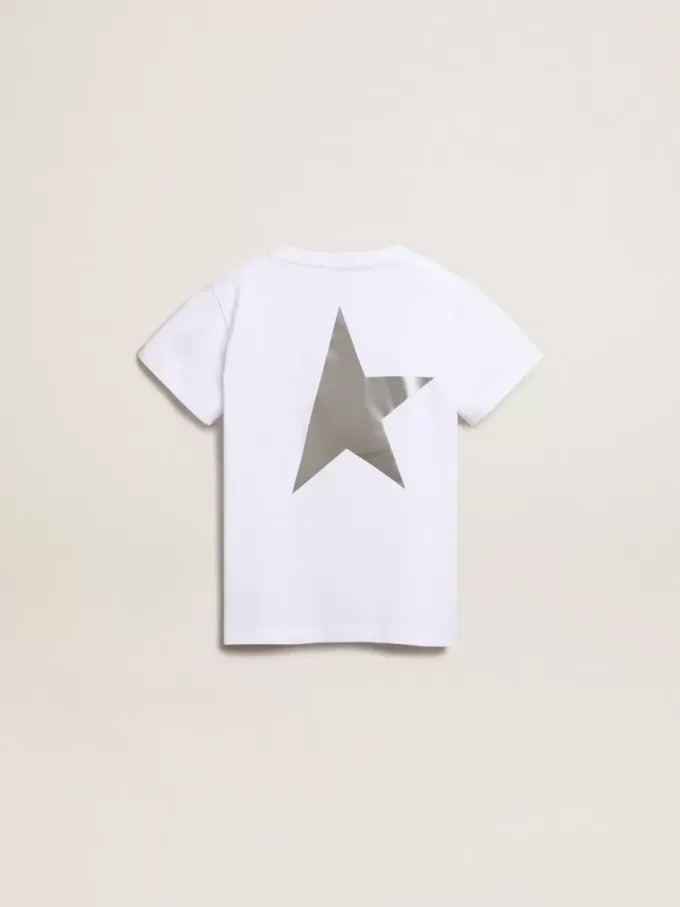 Camiseta blanca con logotipo plateado en contraste en la parte delantera Camiseta blanca con logotipo plateado en contraste en la parte delantera