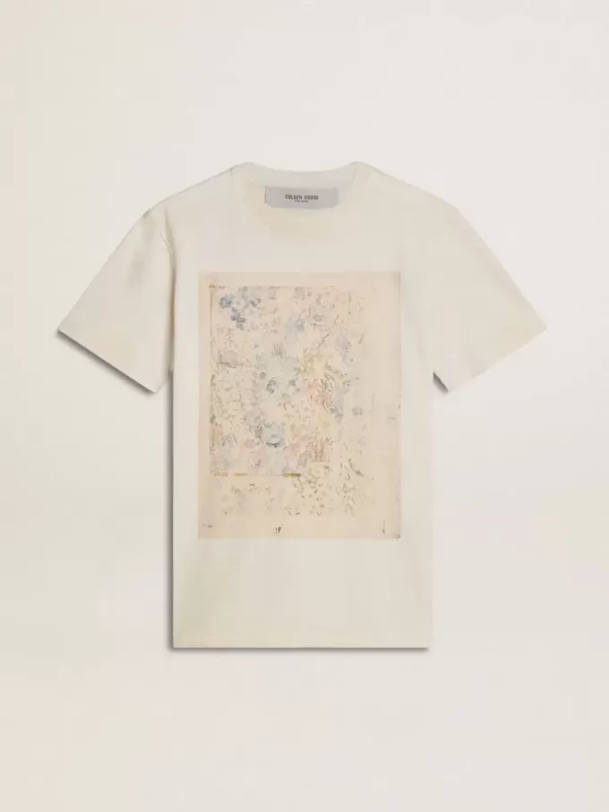 Camiseta blanca de mujer con estampado floral Camiseta blanca de mujer con estampado floral