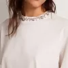 Camiseta blanca para mujer con cristales cabujones Camiseta blanca para mujer con cristales cabujones