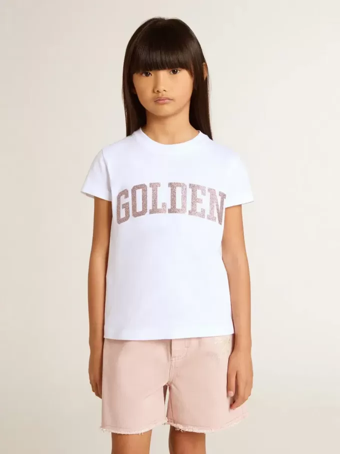 Camiseta blanca para niña con letras doradas y purpurina rosa. Camiseta blanca para niña con letras doradas y purpurina rosa.