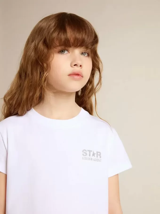 Camiseta blanca y plateada con logotipo y estrella maxi en purpurina plateada Camiseta blanca y plateada con logotipo y estrella maxi en purpurina plateada