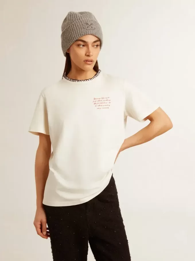 Camiseta de algodón blanco envejecido para mujer con bordado a mano Camiseta de algodón blanco envejecido para mujer con bordado a mano