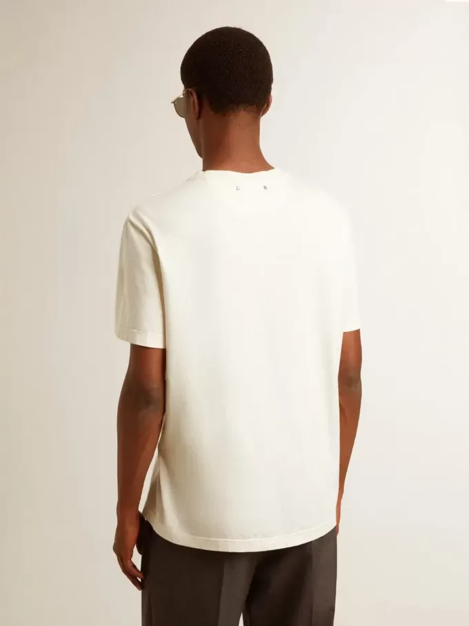 Camiseta de algodón para hombre en blanco envejecido con estampado en el corazón Camiseta de algodón para hombre en blanco envejecido con estampado en el corazón