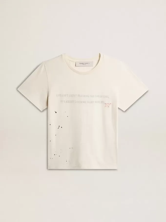 Camiseta de hombre en algodón blanco envejecido con estampado y bordado Camiseta de hombre en algodón blanco envejecido con estampado y bordado