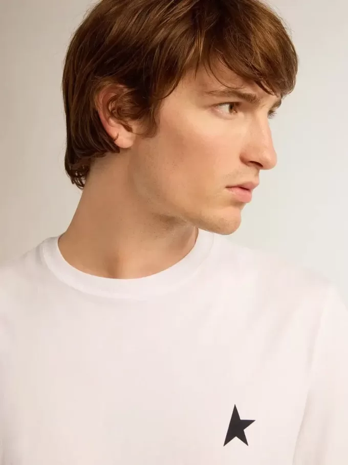 Camiseta de la colección White Star con estrella negra en la parte delantera Camiseta de la colección White Star con estrella negra en la parte delantera