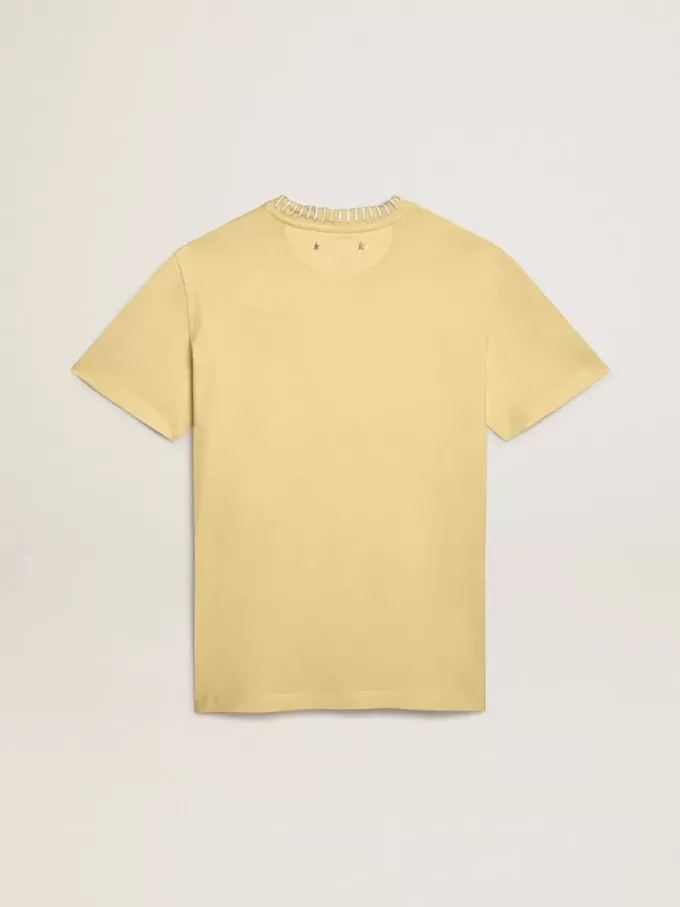 Camiseta de mujer en jersey de algodón con bordado en el cuello y el corazón Camiseta de mujer en jersey de algodón con bordado en el cuello y el corazón