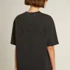 Camiseta en negro lavado con logotipo invertido en la espalda – Jersey Capsule Camiseta en negro lavado con logotipo invertido en la espalda – Jersey Capsule