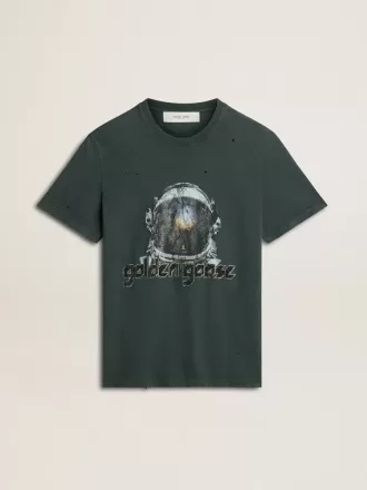 Camiseta negra con estampado multicolor