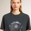 Camiseta negra con estampado multicolor Camiseta negra con estampado multicolor