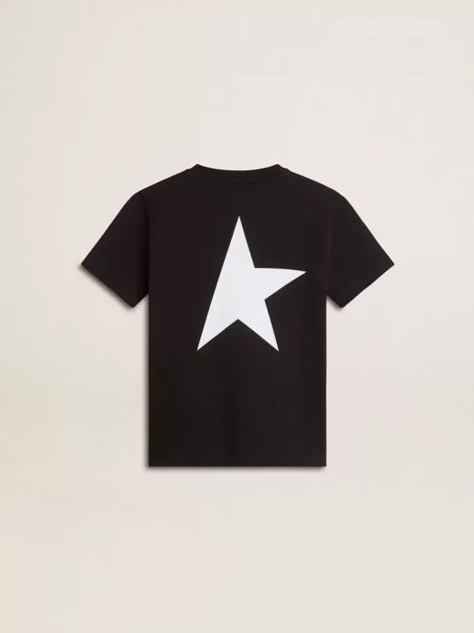 Camiseta negra con logotipo blanco en contraste en la parte delantera y estrella maxi en la espalda