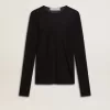 Camiseta negra de cuello redondo para mujer Camiseta negra de cuello redondo para mujer