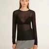 Camiseta negra de cuello redondo para mujer Camiseta negra de cuello redondo para mujer