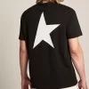 Camiseta negra para hombre con logotipo y estrella blancos en contraste Camiseta negra para hombre con logotipo y estrella blancos en contraste