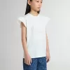 Camiseta para niña con mangas con volantes, letras y bordados Camiseta para niña con mangas con volantes, letras y bordados