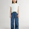 Camiseta para niña con mangas con volantes, letras y bordados Camiseta para niña con mangas con volantes, letras y bordados