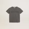 Camiseta para niño en color gris con tratamiento desgastado Camiseta para niño en color gris con tratamiento desgastado