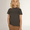 Camiseta para niño en color gris con tratamiento desgastado Camiseta para niño en color gris con tratamiento desgastado