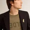 Camiseta de algodón para hombre en blanco envejecido con estampado en el corazón Camiseta de algodón para hombre en blanco envejecido con estampado en el corazón