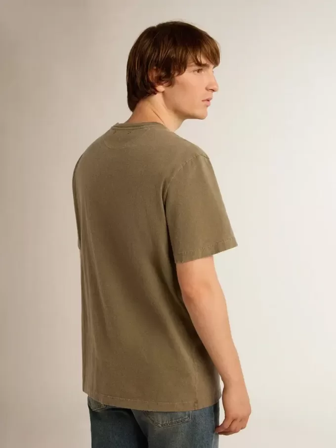 Camiseta de algodón para hombre en blanco envejecido con estampado en el corazón Camiseta de algodón para hombre en blanco envejecido con estampado en el corazón