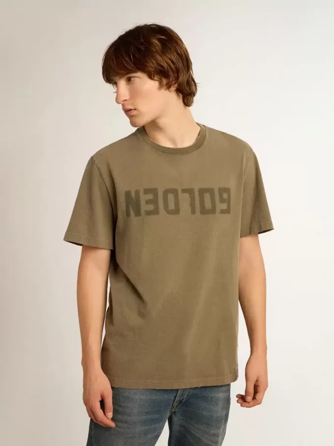 Camiseta de algodón para hombre en blanco envejecido con estampado en el corazón Camiseta de algodón para hombre en blanco envejecido con estampado en el corazón