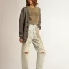 Camiseta verde oliva para mujer con letras doradas Camiseta verde oliva para mujer con letras doradas