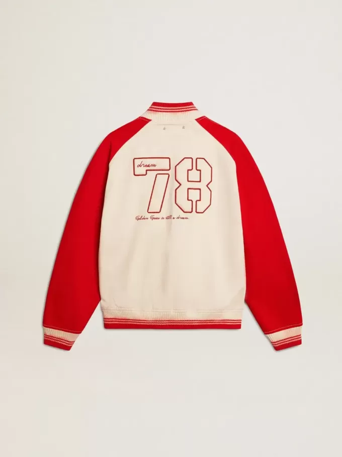 Cazadora bomber en blanco desgastado y rojo con bordados Cazadora bomber en blanco desgastado y rojo con bordados