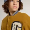Cazadora bomber infantil de lana en color amarillo ocre con parche Cazadora bomber infantil de lana en color amarillo ocre con parche