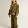 Cazadora bomber infantil de nailon verde militar con letras en la espalda Cazadora bomber infantil de nailon verde militar con letras en la espalda