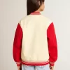Cazadora bomber para niño en algodón beige y rojo con bordado en el pecho