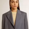 Chaqueta corta de mujer de lana azul claro con botonadura sencilla Chaqueta corta de mujer de lana azul claro con botonadura sencilla