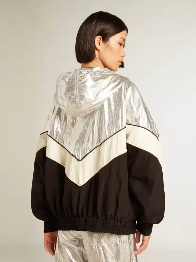 Chaqueta cortavientos para mujer en tejido técnico plateado y negro