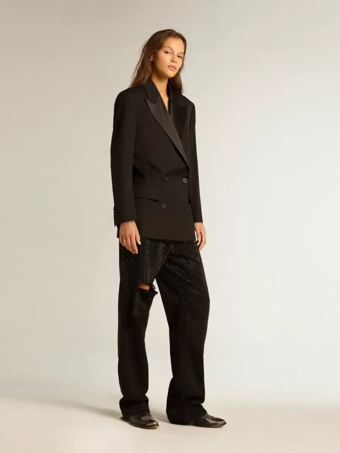 Chaqueta de esmoquin para mujer en gabardina de lana negra. Chaqueta de esmoquin para mujer en gabardina de lana negra.