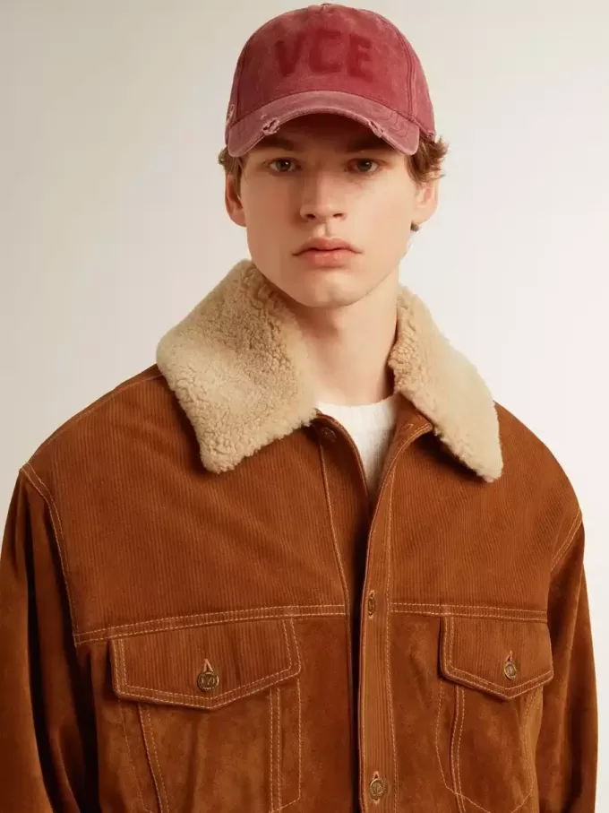 Chaqueta de hombre en piel serrada color tabaco con cuello de borreguillo Chaqueta de hombre en piel serrada color tabaco con cuello de borreguillo