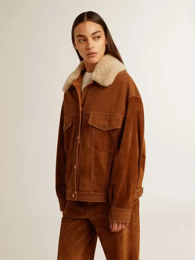 Chaqueta de mujer en piel serrada color tabaco con cuello de borreguillo Chaqueta de mujer en piel serrada color tabaco con cuello de borreguillo