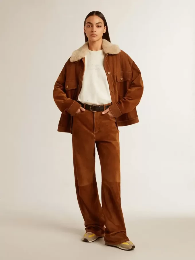 Chaqueta de mujer en piel serrada color tabaco con cuello de borreguillo Chaqueta de mujer en piel serrada color tabaco con cuello de borreguillo