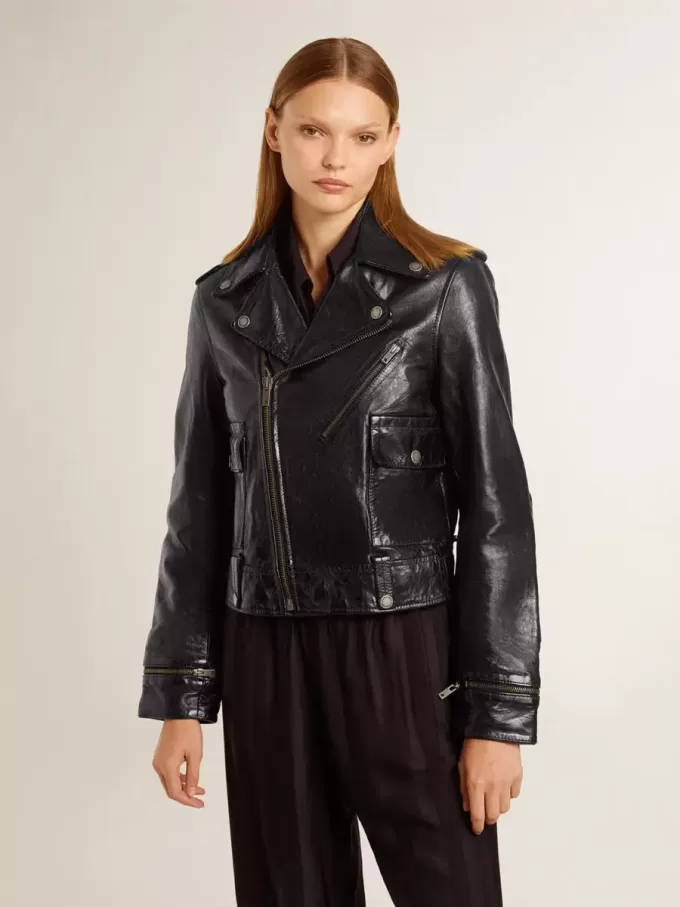 Chaqueta motera de cuero negro para mujer con efecto brillante Chaqueta motera de cuero negro para mujer con efecto brillante