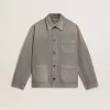 Chaqueta vaquera gris para hombre con tachuelas Chaqueta vaquera gris para hombre con tachuelas