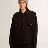 Chaqueta vaquera negra para mujer con bordados Chaqueta vaquera negra para mujer con bordados