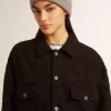 Chaqueta vaquera negra para mujer con bordados Chaqueta vaquera negra para mujer con bordados