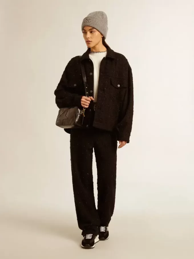 Chaqueta vaquera negra para mujer con bordados Chaqueta vaquera negra para mujer con bordados
