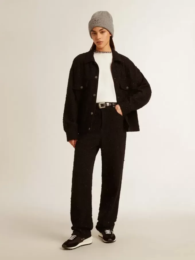 Chaqueta vaquera negra para mujer con bordados Chaqueta vaquera negra para mujer con bordados